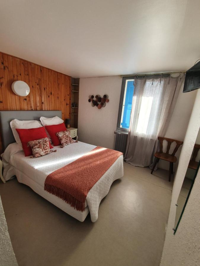 Hotel L'Envie Des Mets Lus-la-Croix-Haute Luaran gambar